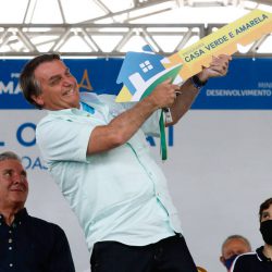 Advogados e intelectuais entram com ação no STF pedindo interdição de Bolsonaro por “incapacidade”