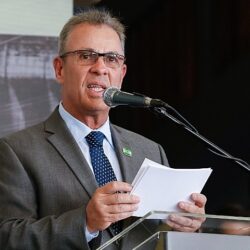 Governo pede “esforço” de consumidores; Aneel fala em aumento na conta de luz