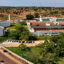 Única universidade criada por Bolsonaro enfrenta cortes e não abriu concursos após 2 anos