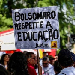 Servidores fazem greve contra a reforma administrativa na quarta-feira