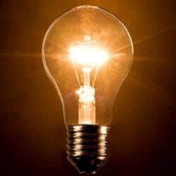 Bolsonaro recebe novo pedido de empresários para retorno do horário de verão