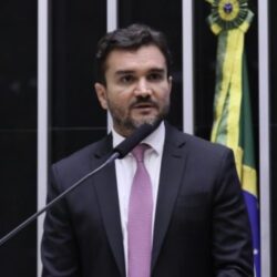 Câmara aprova projeto que altera regras do Imposto de Renda