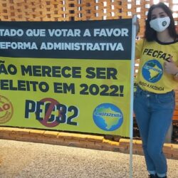 Sem acordo e votos para aprovar a PEC 32 reunião é transferida para quarta