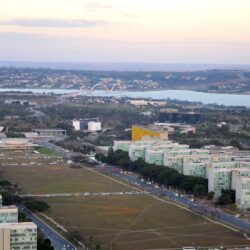 Reforma Administrativa tem chances médias na Câmara e baixas no Senado