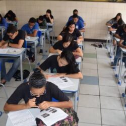 Servidores entram em campanha em defesa da Educação de Jovens e Adultos