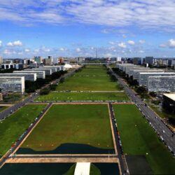 ‘Reforma’ administrativa é ideológica, não ataca privilégios e visa destruir avanços da Constituição