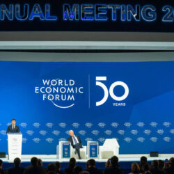 Fórum Econômico Mundial adia encontro de Davos por causa da variante Ômicron