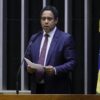 Nova agenda trabalhista de Bolsonaro é golpe contra trabalhador, entende deputado