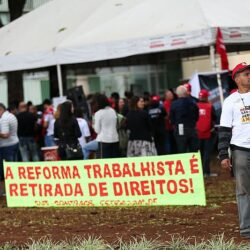 É preciso reagir: resistência ou exclusão