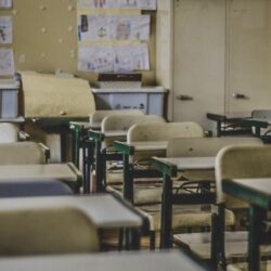 Volta às aulas presenciais: como enfrentar os desafios diante da covid-19 e suas variantes