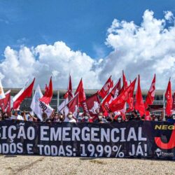 Dia Nacional de luta em Brasília teve marcha e protesto contra congelamento salarial