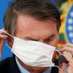 Bolsonaro quer rebaixar Covid de “pandemia” para “endemia”. Saiba quais seriam as consequências