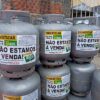 Com Bolsonaro, gasolina já subiu 70%, e o diesel, 90%, diz Ineep