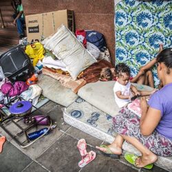 Auxílio Brasil tem fila com 1,3 milhão de famílias na espera; governo mantém dados sob sigilo
