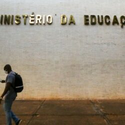 CPI do MEC já tem assinaturas suficientes para ser protocolada no Senado