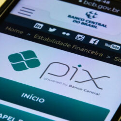 Servidores federais do BC denunciam uso eleitoral do Pix, criado por eles