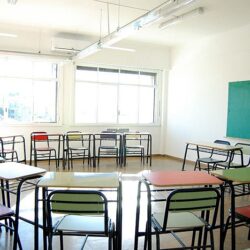 Maioria da população brasileira defende discussão sobre racismo e educação sexual nas escolas