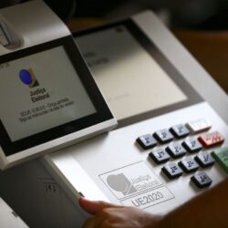 Candidaturas de servidores públicos sobem 52% em 20 anos