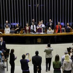Bancada feminina cresce, mas elas ainda vão ocupar menos de 18% das cadeiras na Câmara