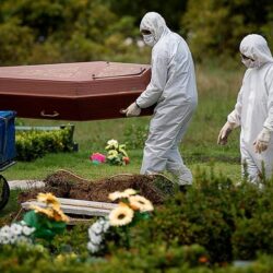 Os sete erros de Bolsonaro que permitiram 75% das 690 mil mortes por Covid-19