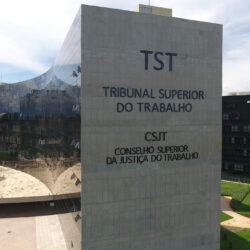 Vitória: após atuação da Fenajufe, CSJT suspende aplicação da residência jurídica nos tribunais