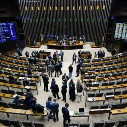 Orçamento de 2023 tem salário mínimo de R$ 1.320