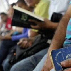 Emprego formal reduz ritmo, demissões crescem e salário de quem é contratado é menor