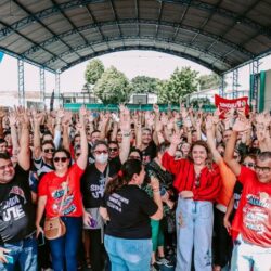 Professores de Fortaleza aprovam paralisação pelo piso salarial