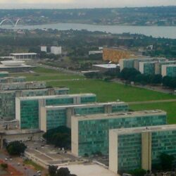 Servidores articulam contraproposta de até 10% de reajuste