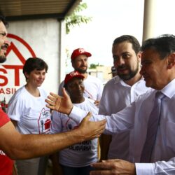 Bolsa Família: há indícios de que 2,5 milhões recebem irregularmente