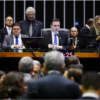 Congresso aprova reajuste de 9% para servidores federais