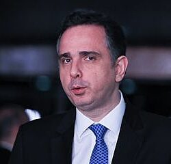 Arcabouço fiscal será analisado em comissão do Senado e relator será Omar Aziz