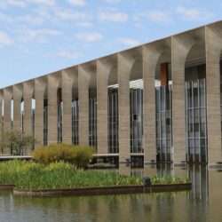 Itamaraty amplia concurso público para carreira de diplomata