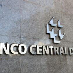 Servidores do BC fazem operação padrão por reestruturação de carreira