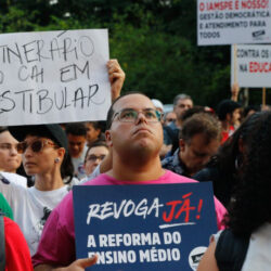 CNTE quer ampliar participação de alunos e professores em consulta do MEC