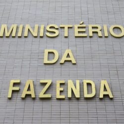 Alíquota-padrão do IVA ficará entre 25,45% e 27%, calcula Fazenda