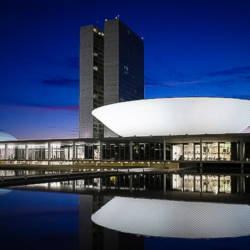 Proposições em debate no Congresso sobre custeio e estrutura sindicais