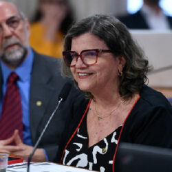 Governo Federal sanciona leis voltadas ao trabalho e capacitação de educadores