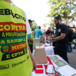 Contexto político e social é favorável para barrar privatizações