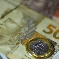 Atividade econômica cai 0,64% no terceiro trimestre