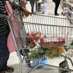 Preço da cesta básica em outubro cai em 12 das 17 capitais pesquisadas