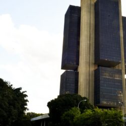 SERVIDORES DO BC PARALISARÃO ATIVIDADES NOS DIAS 20 E 21