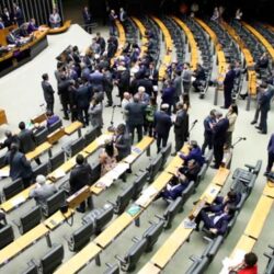 Câmara aprova nova mudança no Ensino Médio, com 2,4 mil horas na formação geral básica