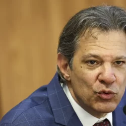 Haddad conversará com papa Francisco sobre taxação de super-ricos