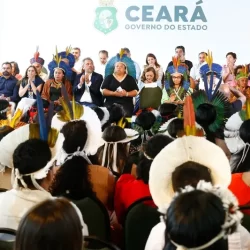 Aprovados no primeiro concurso para escolas indígenas do Ceará tomam posse