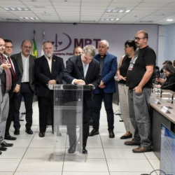 MPT e centrais sindicais firmam pacto contra assédio eleitoral no local de trabalho