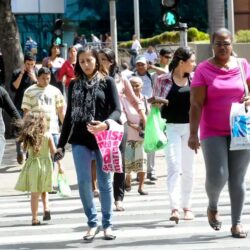 Desemprego de 2024 foi o menor já registrado em 14 estados, aponta IBGE
