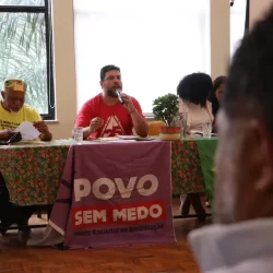 Movimentos populares organizam plebiscito sobre escala 6×1 e taxação dos ricos