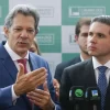 Reforma do IR e supersalários são prioridades de Haddad no Congresso