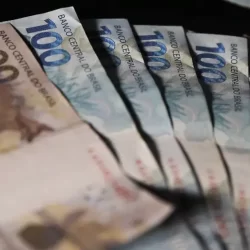 Ipea: mais ricos deveriam pagar 14% para igualar à classe média